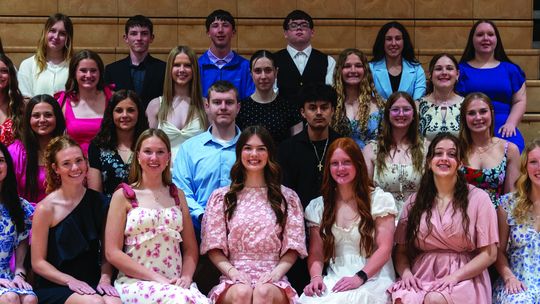 Eureka Honors Club Recognized Top Six Students At EHS