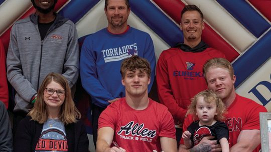 Hare Signed To Continue Track Career at Allen Community College