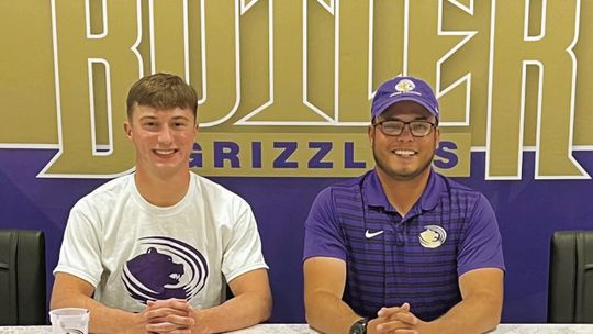 Signed Letter Of Intent With BCC Grizzlies Track Team