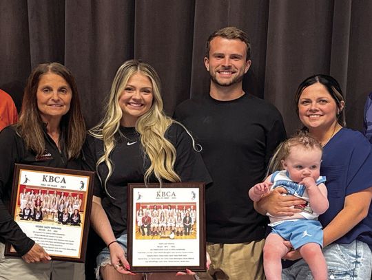 Coach Hoyt and 2014 & 2015 Hoxie Teams Inducted To Kansas Basketball Coaches Association Hall Of Fame