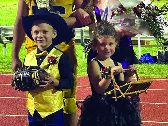 Madison And Hamilton Crown Homecoming King And Queen