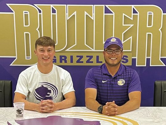 Signed Letter Of Intent With BCC Grizzlies Track Team
