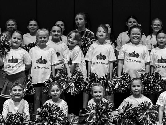Tiny Tornadoes Performed At EHS Basketball Game Against Flinthills