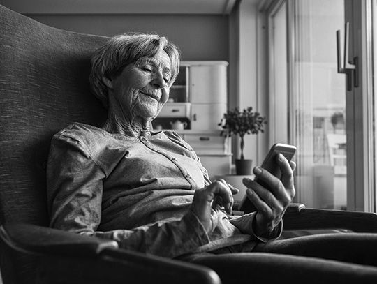 What Are The Warning Signs Of Social Isolation?