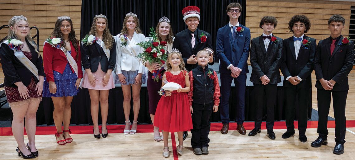 Roberson/Neill Named EHS Homecoming Royalty Roberson/Neill Named EHS Homecoming Royalty