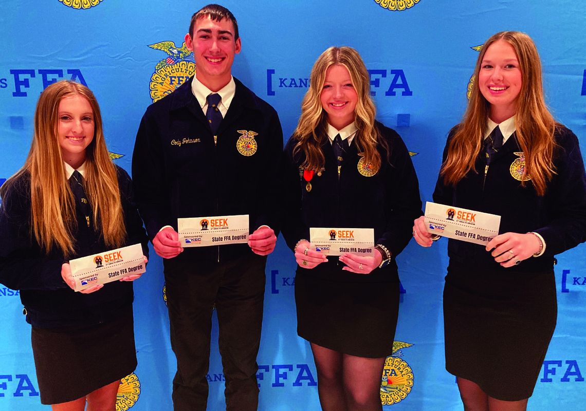Southeast District FFA Members Received State FFA Degree Southeast District FFA Members Received State FFA Degree