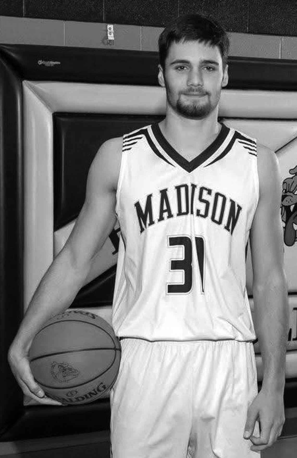 Surpassed 1,000 Career Points