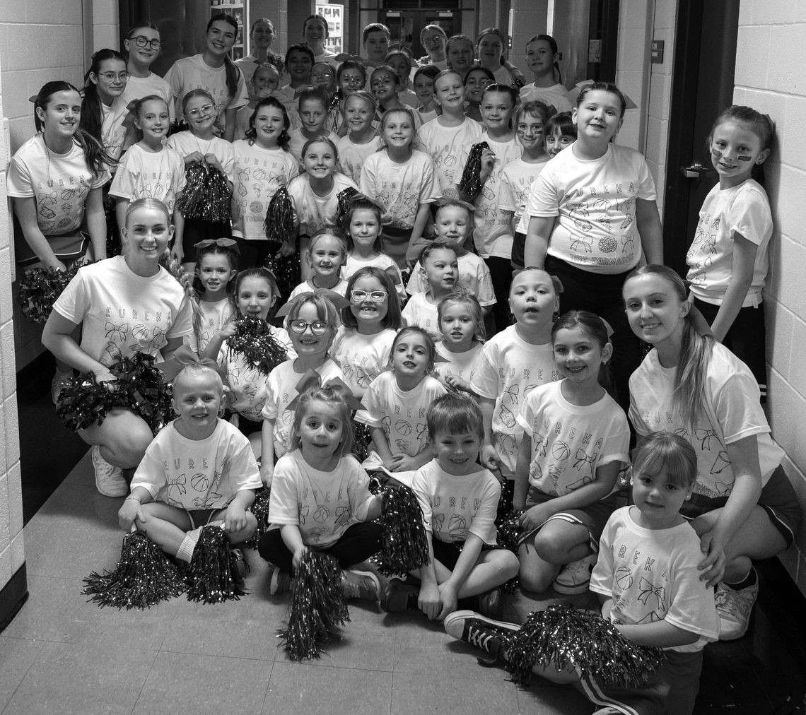 Tiny Tornadoes Performed At EHS Basketball Game