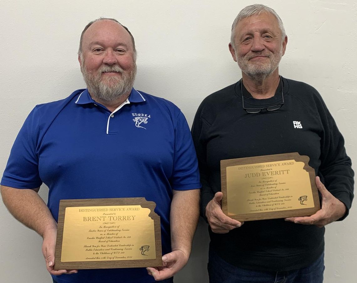 Torrey And Everitt Recognized For Service During Final USD 389 Board Meeting