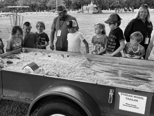 Marshall Elementary Fourth Graders Viewed Stream Model Trailer