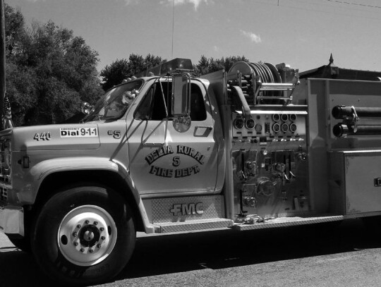 “Delilah” is the 1986 FMC pumper/ tanker that the Toronto VFD recently received from Delia.